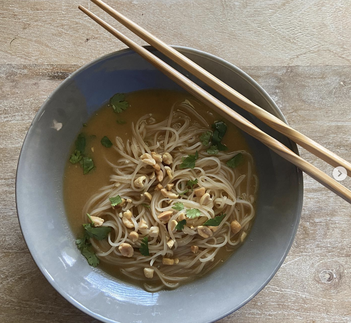 Noodles with peanut sauce